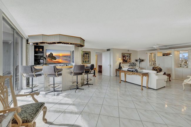 APT-1501 - 1505 N Riverside Dr, Condo with 3 bedrooms, 3 bathrooms and null parking in Pompano Beach FL | Image 4