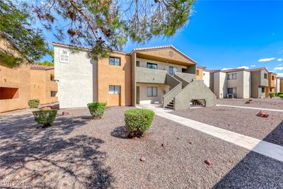 2196 - 3151 Soaring Gulls Drive, Condo with 2 bedrooms, 2 bathrooms and null parking in Las Vegas NV | Image 1