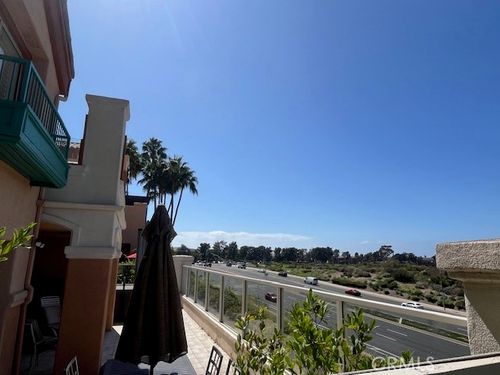 118 Villa Point Dr, Newport Beach, CA, 92660-6245 | Card Image