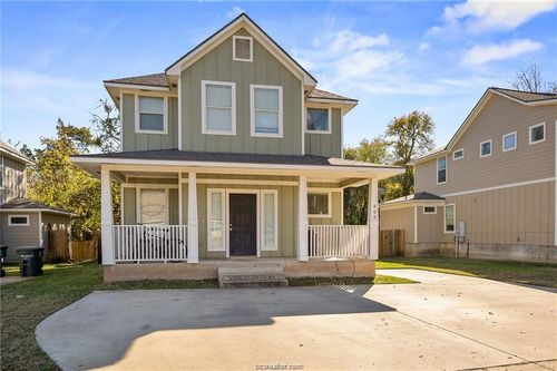 405 Foch St, Bryan, TX, 77801-4724 | Card Image