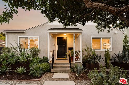 6350 W 80th Pl, Los Angeles, CA, 90045-1439 | Card Image