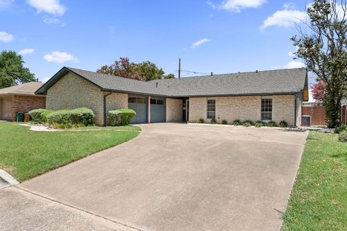a-and-b-2712 Thrushwood Dr, Austin, TX, 78757-6966 | Card Image