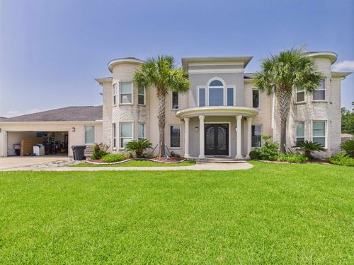 628 Continental Dr, Bridge City, TX, 77611-2337 | Card Image