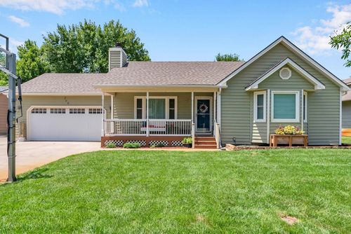 706 E Karla Ct, Haysville, KS, 67060-1833 | Card Image