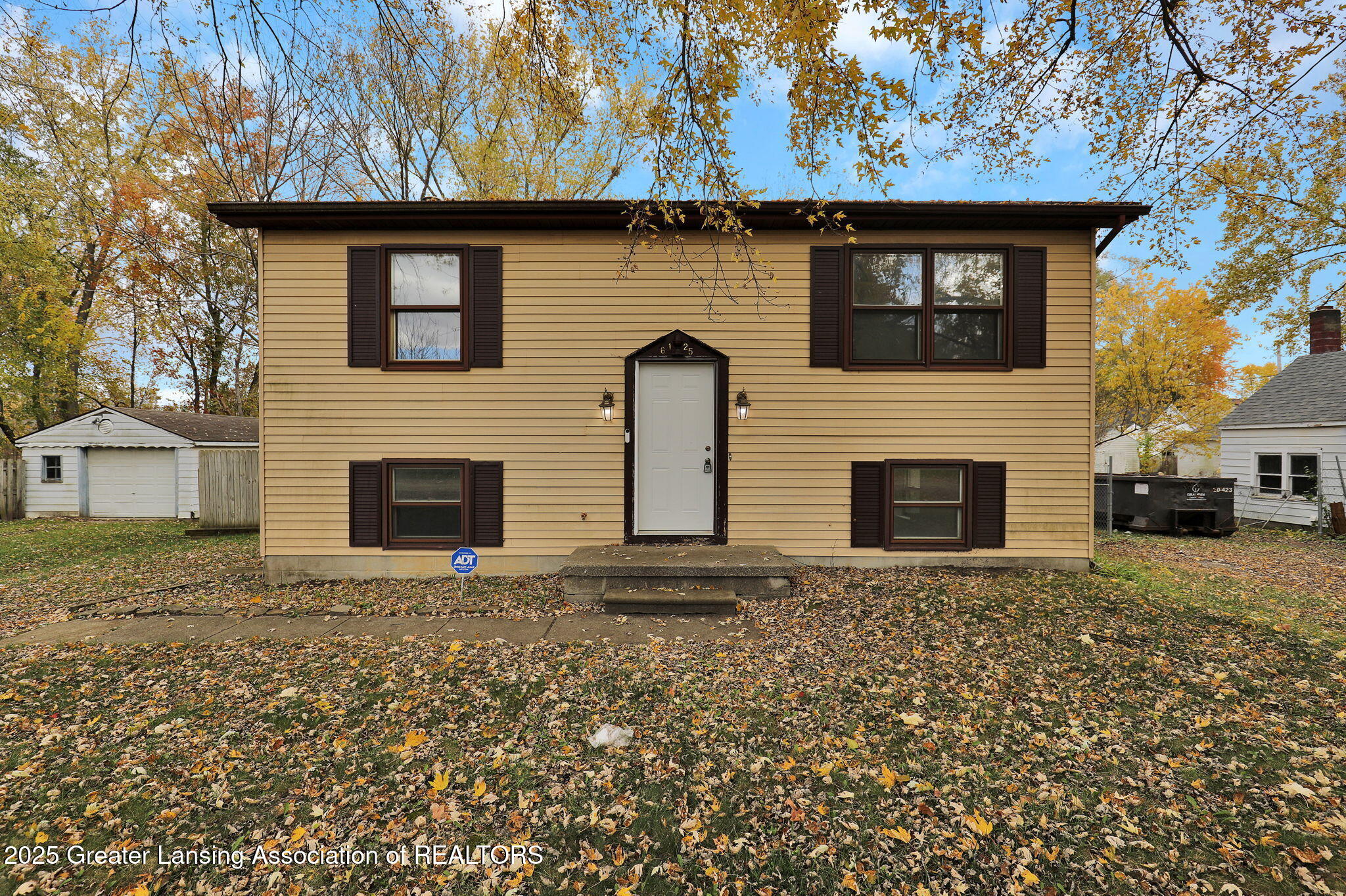 Residential Lease in Lansing 4