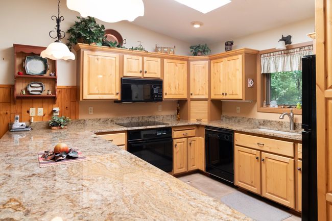8301 River Rd, House other with 3 bedrooms, 2 bathrooms and null parking in TREGO WI | Image 8