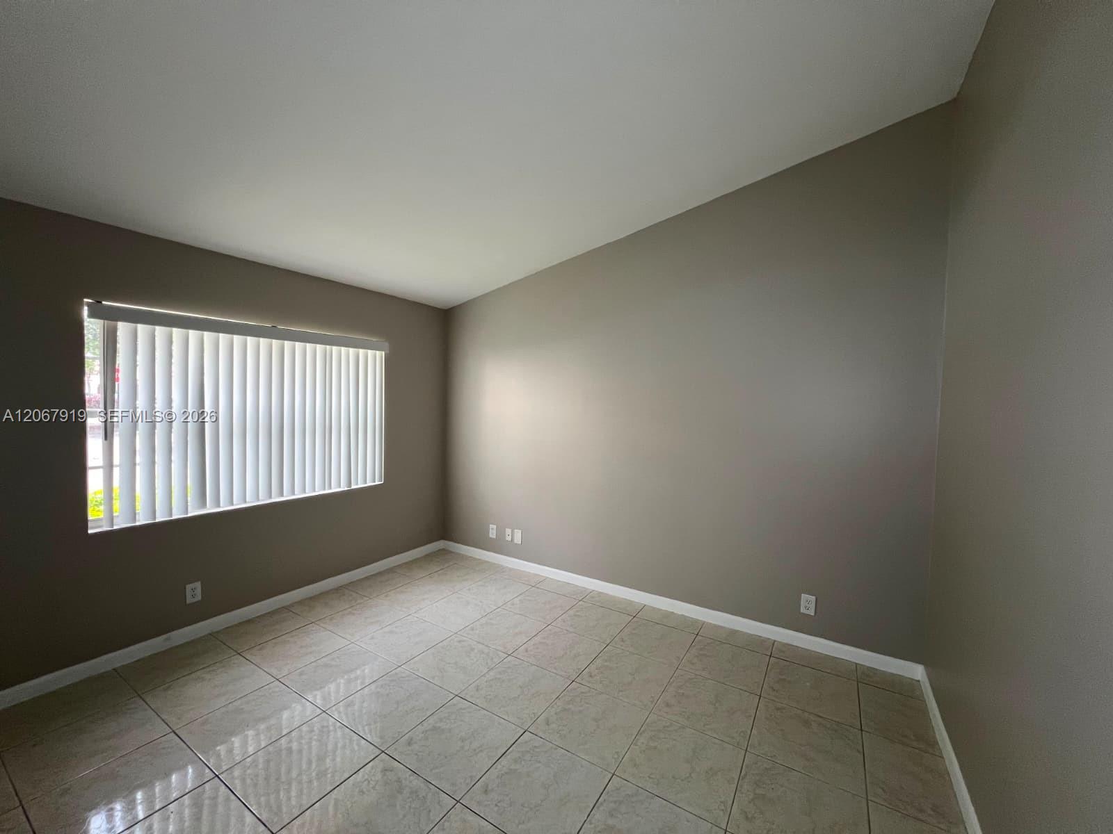 Residential Lease in Weston 5