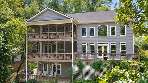 669 Shorewood Cir, Toccoa, GA, 30577-9640 | Card Image