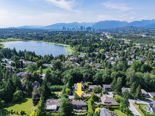 7488 Whelen Crt, Burnaby, BC, V5E1X3 | Card Image