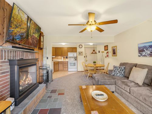 1f3-135 E Mountain Rd, Killington, VT, 05751-9615 | Card Image