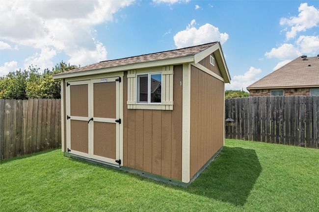 507 Navajo Trl, House other with 3 bedrooms, 2 bathrooms and 2 parking in McGregor TX | Image 7