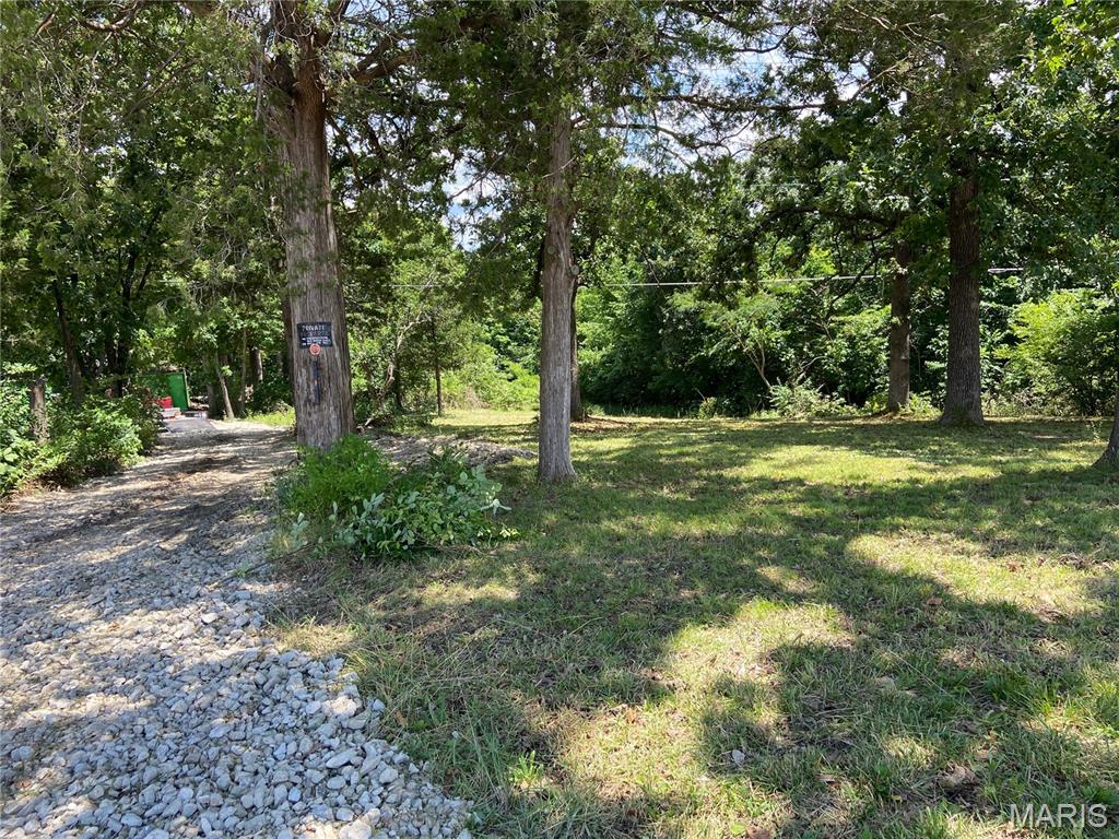 Land in De Soto 2