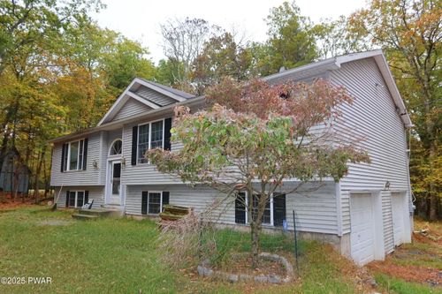 130 Magnolia Ln, Milford, PA, 18337-7236 | Card Image