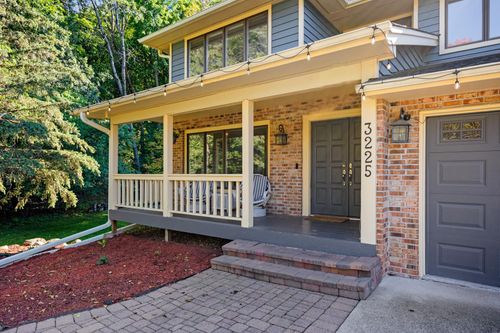 3225 Bayside Rd, Orono, MN, 55356-9214 | Card Image