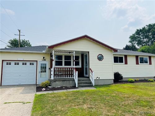 61 Centerview Dr, West Seneca, NY, 14224-2125 | Card Image