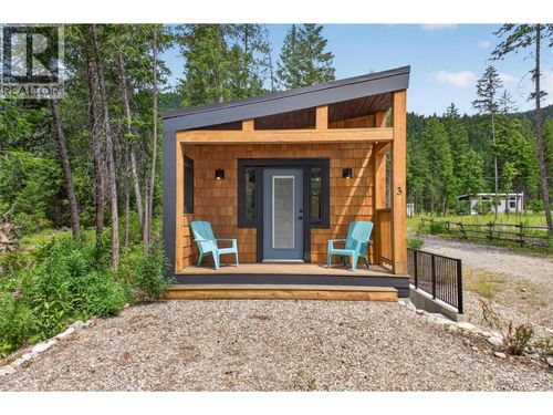 3-5533 33 Highway, Beaverdell, BC, V0H | Card Image