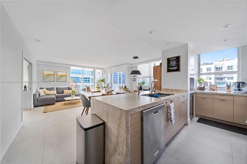 3002-1155 Brickell Bay Dr, Miami, FL, 33131 | Card Image