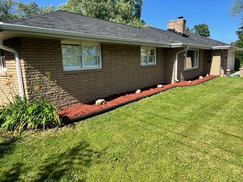 6813420 Ranch Rd, Menomonee Falls, WI, 53051-5257 | Card Image