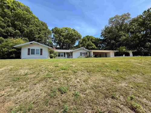 300 Neill Rd, Helena, AR, 72342-1613 | Card Image