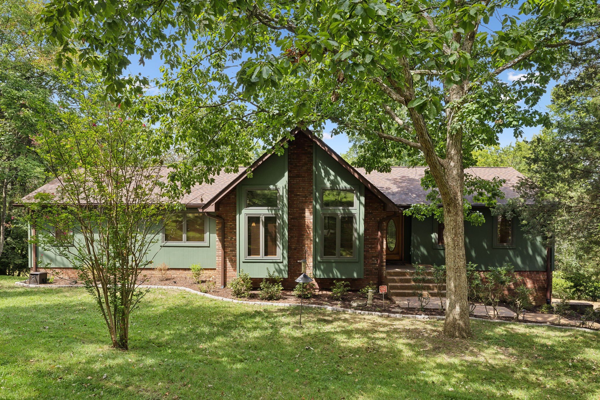 Plymouth Dr, Brentwood, TN 37027