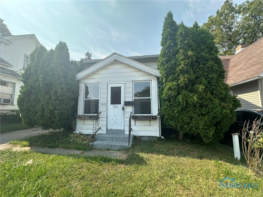 Burnham Ave, Toledo, OH 43612