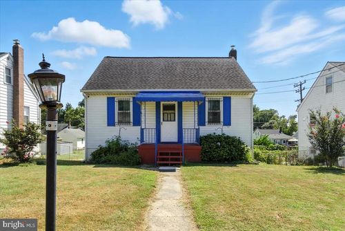 2109 Smith Ave, Baltimore, MD, 21227-1826 | Card Image