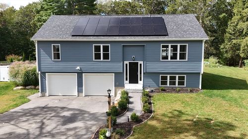 8 Hillside Dr, Sturbridge, MA, 01566-1536 | Card Image