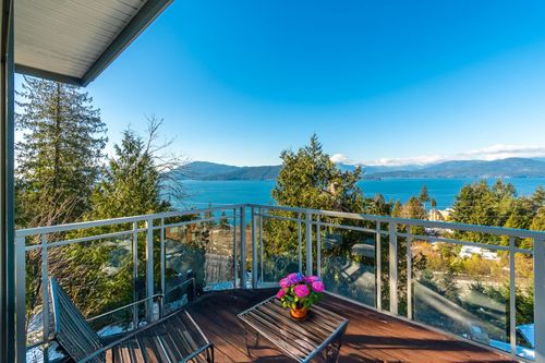 8549 Seascape Crt, West Vancouver, BC, V7W3J7 | Card Image