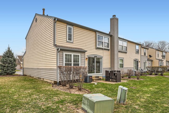 1300 Gloucester Cir, Townhouse with 3 bedrooms, 3 bathrooms and 2 parking in Carol Stream IL | Image 29