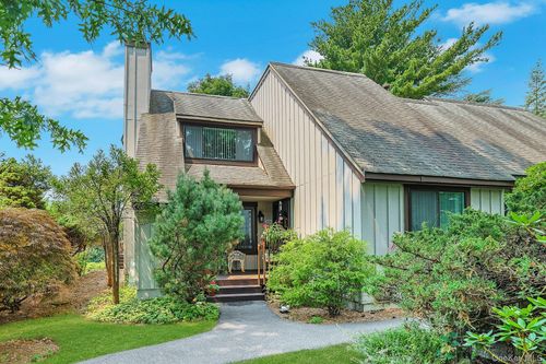 120 Locust Ln, Irvington, NY, 10533-2313 | Card Image