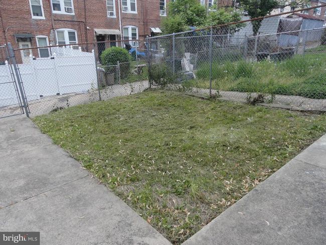 12 S Tremont Rd, Townhouse with 4 bedrooms, 2 bathrooms and null parking in BALTIMORE MD | Image 30