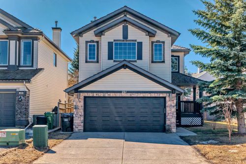 291 Chaparral Drive Se, Home with 3 bedrooms, 3 bathrooms and 2 parking in Calgary AB | Card Image