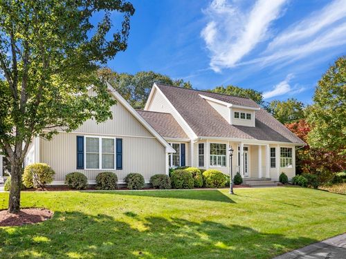 65-65 Braeburn Ln, Ashland, MA, 01721-4401 | Card Image