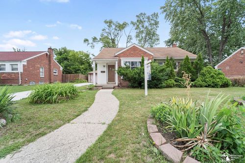20452 Glenmore, Redford, MI, 48240-1040 | Card Image