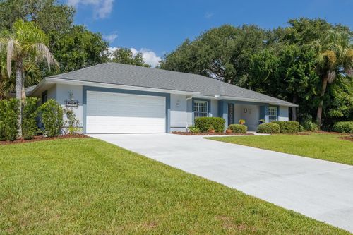 145 Whispering Oaks Cir, St Augustine, FL, 32080-1703 | Card Image