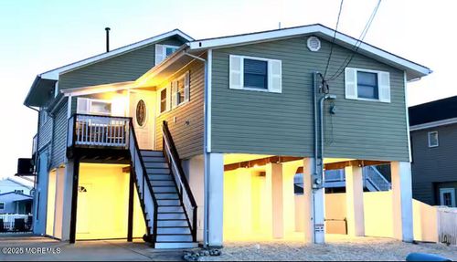 5 W Susquehanna Dr, LITTLE EGG HARBOR TWP, NJ, 08087-1129 | Card Image