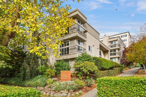 302-202 W Olympic Pl, Seattle, WA, 98119-3783 | Card Image