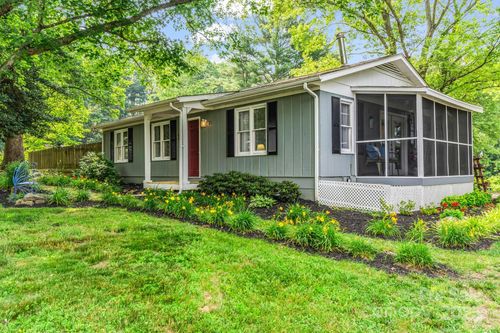 21 Stoney Nob Dr, Hendersonville, NC, 28792-9110 | Card Image
