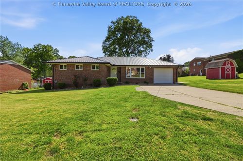 305 Caroline Dr, Hurricane, WV, 25526-1732 | Card Image