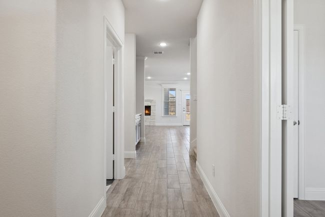 233 Brookview Dr, House other with 4 bedrooms, 3 bathrooms and null parking in Lavon TX | Image 5