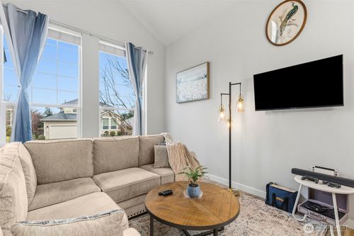 2722 67th Ct Se, Auburn, WA, 98092-8357 | Card Image