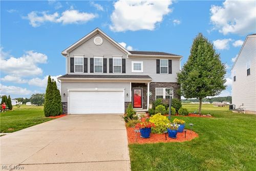 3298 Seven Bridges Rd, Medina, OH, 44256-6233 | Card Image