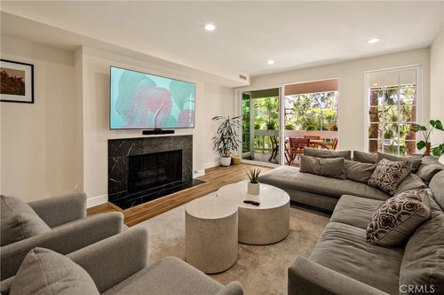 apt-211-13078 Mindanao Way, Marina del Rey, CA, 90292-8774 | Card Image