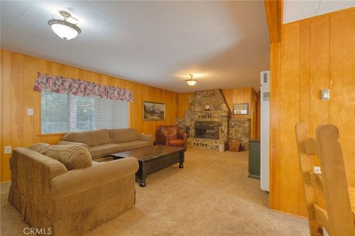 5998 Valley View Rd, Wrightwood, CA, 92397 | Card Image