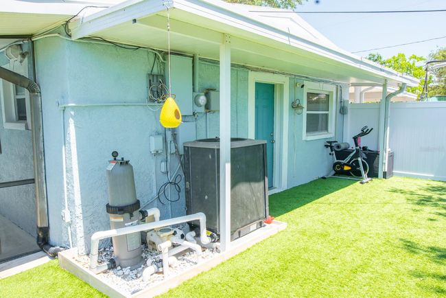 489 Fox Run Trl, House other with 3 bedrooms, 2 bathrooms and null parking in APOLLO BEACH FL | Image 30