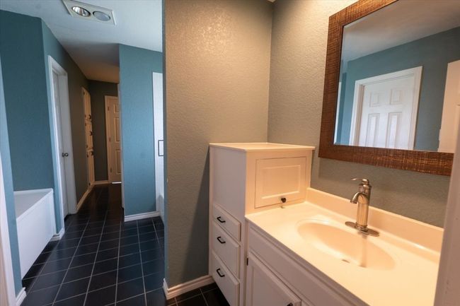 300 Las Plumas Dr, House other with 4 bedrooms, 4 bathrooms and null parking in Georgetown TX | Image 21