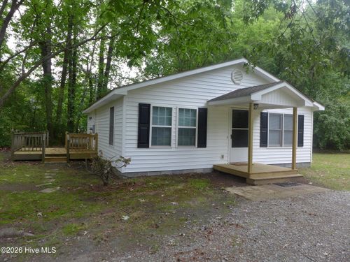 204 Friendly Dr, Goldsboro, NC, 27530-9496 | Card Image