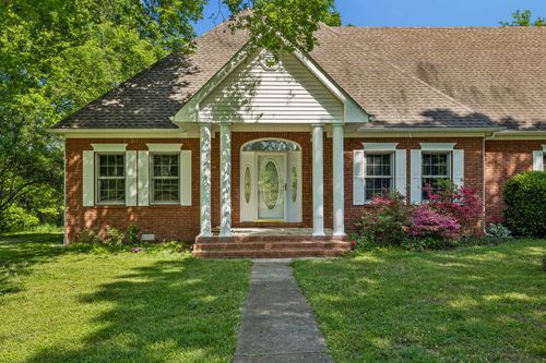1019 Hilton Ln, Castalian Springs, TN, 37031-4520 | Card Image