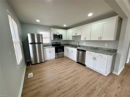 2610 Omar St, Chesapeake, VA, 23324-2950 | Card Image