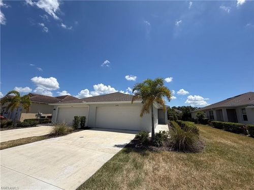 9077 Leatherwood Loop, LEHIGH ACRES, FL, 33936-4949 | Card Image
